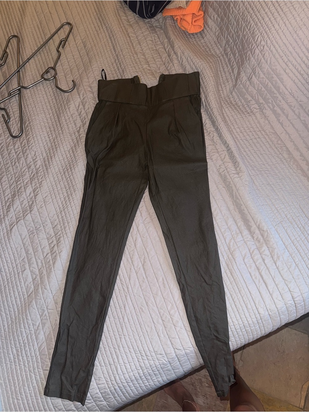 High-Waist Olive Green skinny trouser